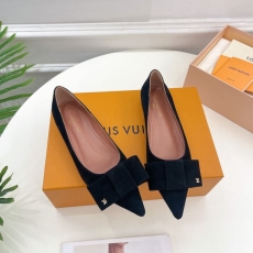 Louis Vuitton Flat Shoes